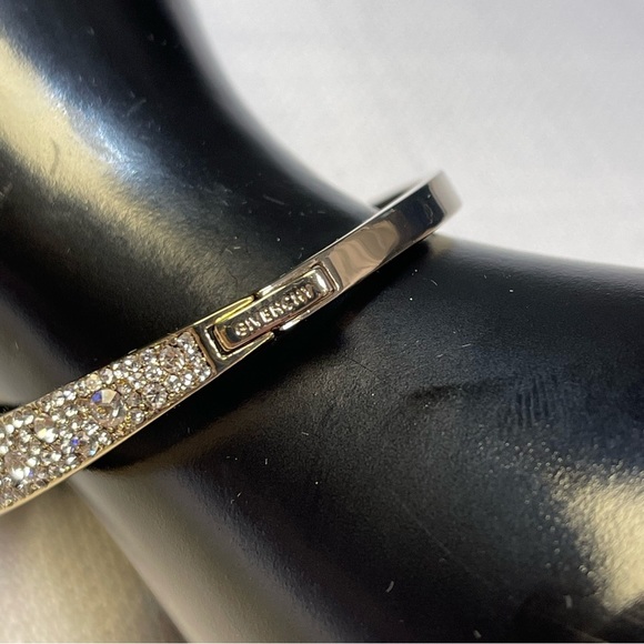EUC Givenchy Rhodium Plated Crystal Pave Hinge Clasp Bangle Bracelet - Picture 4 of 7